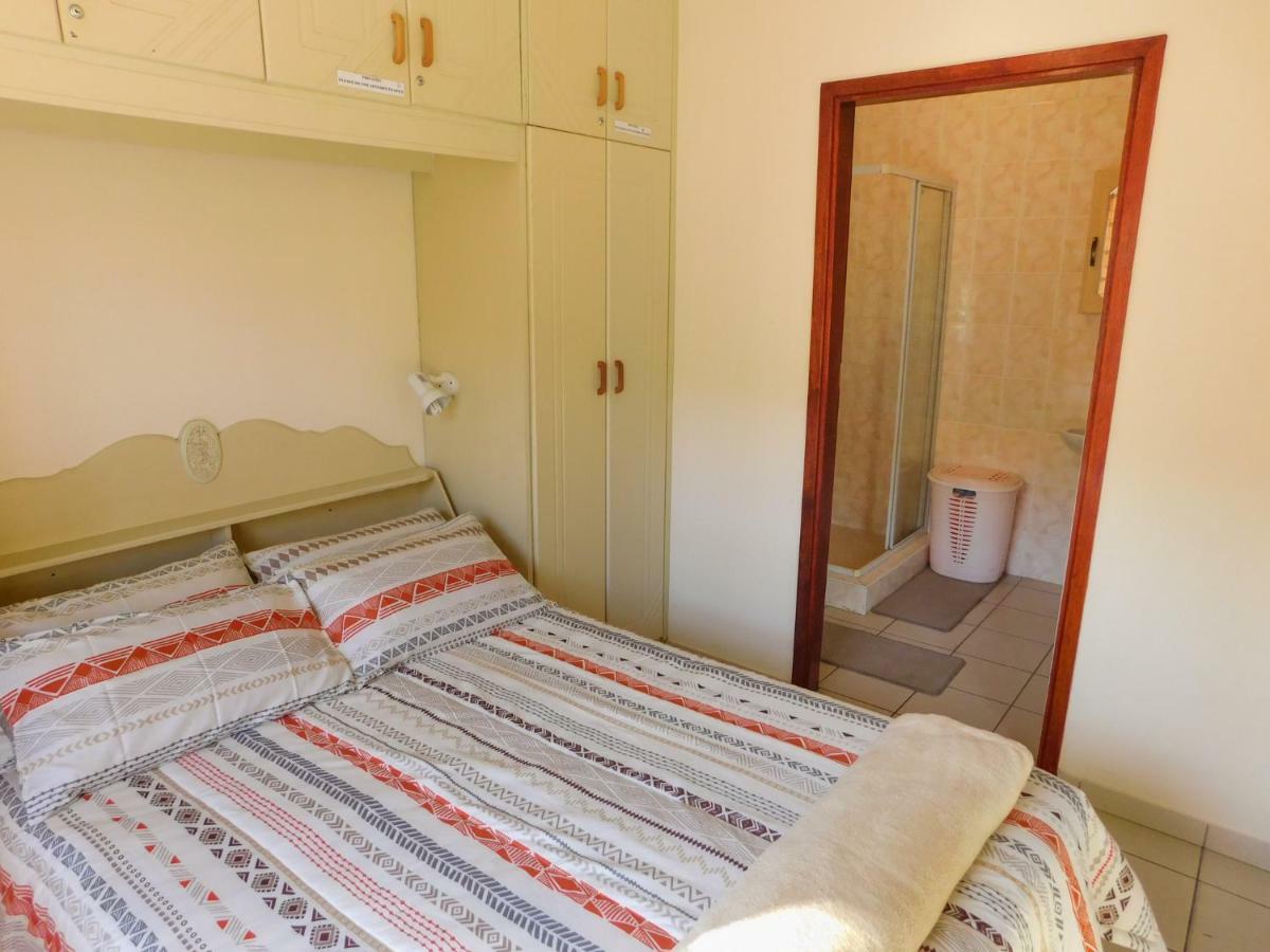 Mama Mia Cottages Oslo Beach Port Shepstone Dış mekan fotoğraf