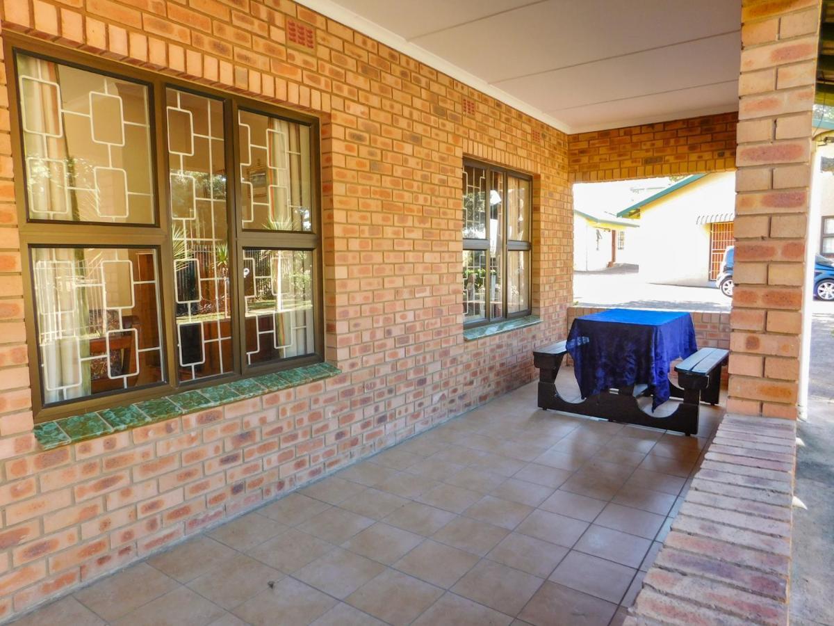 Mama Mia Cottages Oslo Beach Port Shepstone Dış mekan fotoğraf
