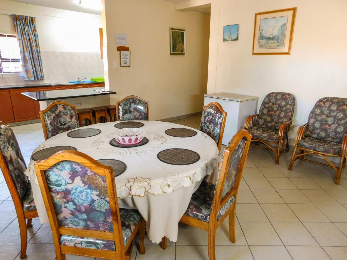 Mama Mia Cottages Oslo Beach Port Shepstone Dış mekan fotoğraf