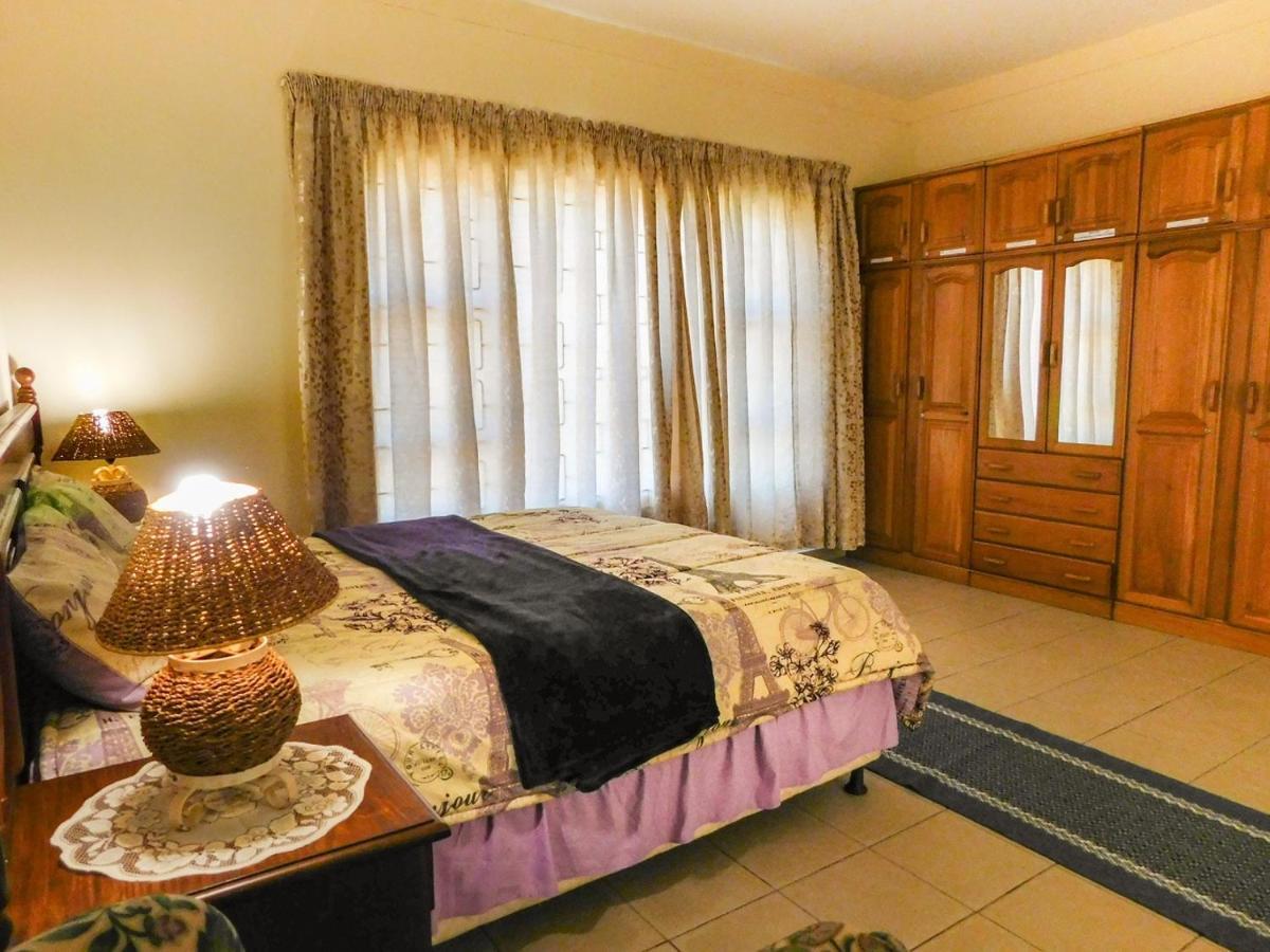 Mama Mia Cottages Oslo Beach Port Shepstone Dış mekan fotoğraf